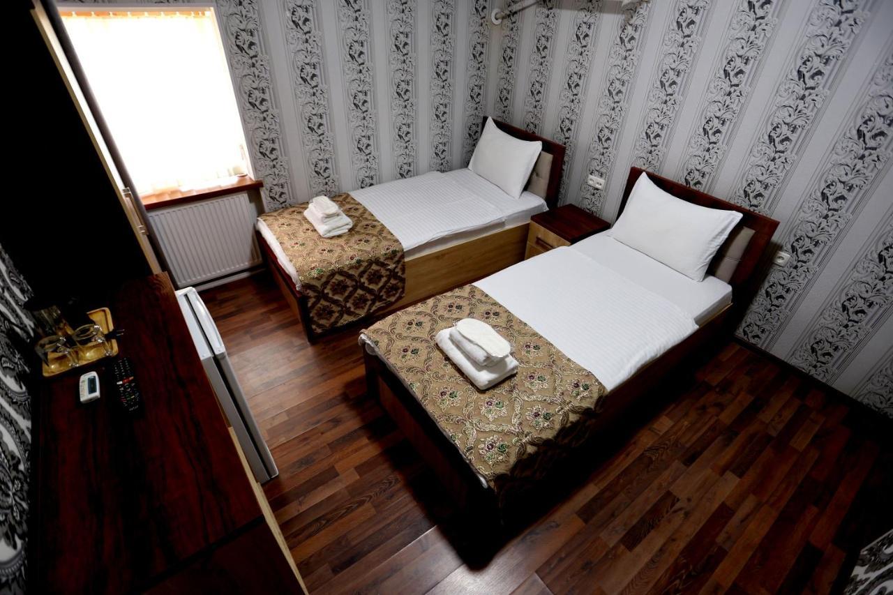 Hotel Plaza 777 Samarkand Esterno foto