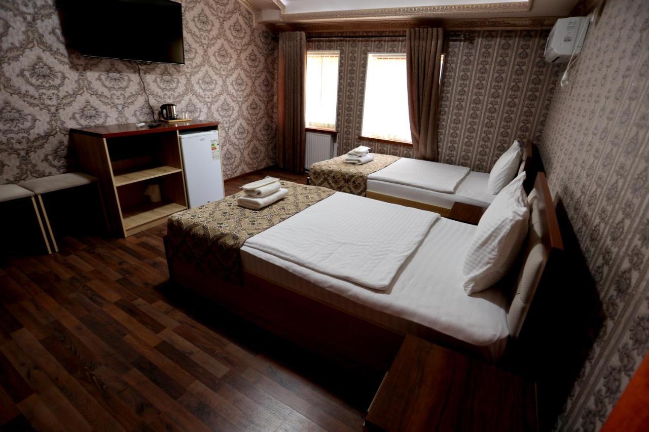 Hotel Plaza 777 Samarkand Esterno foto